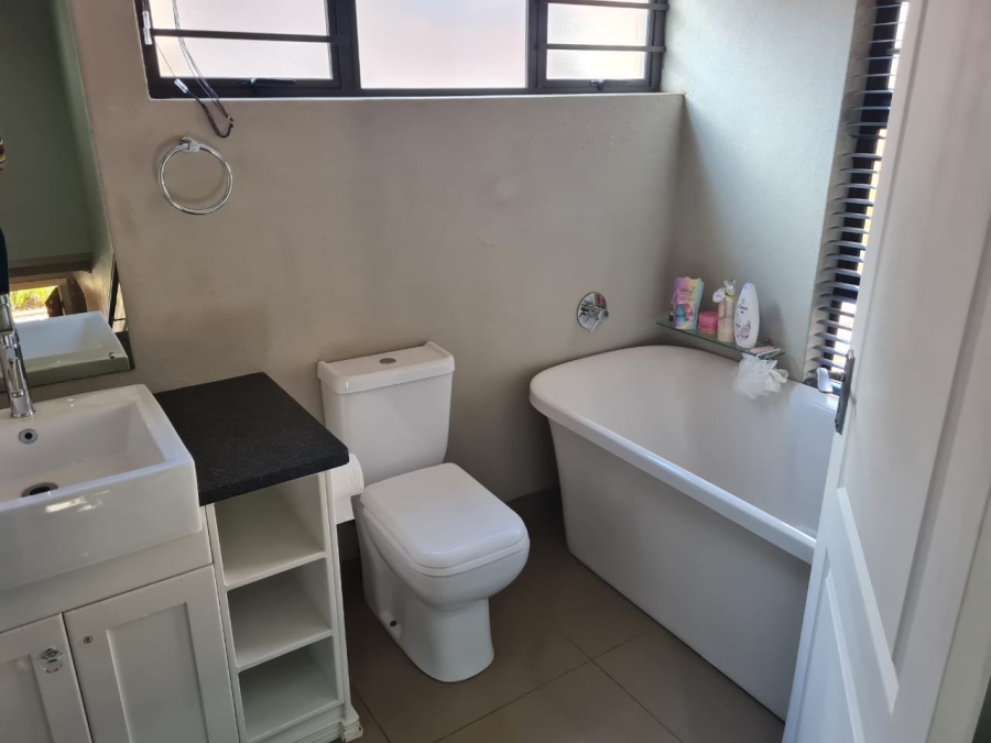3 Bedroom Property for Sale in Wild Olive Estate Free State